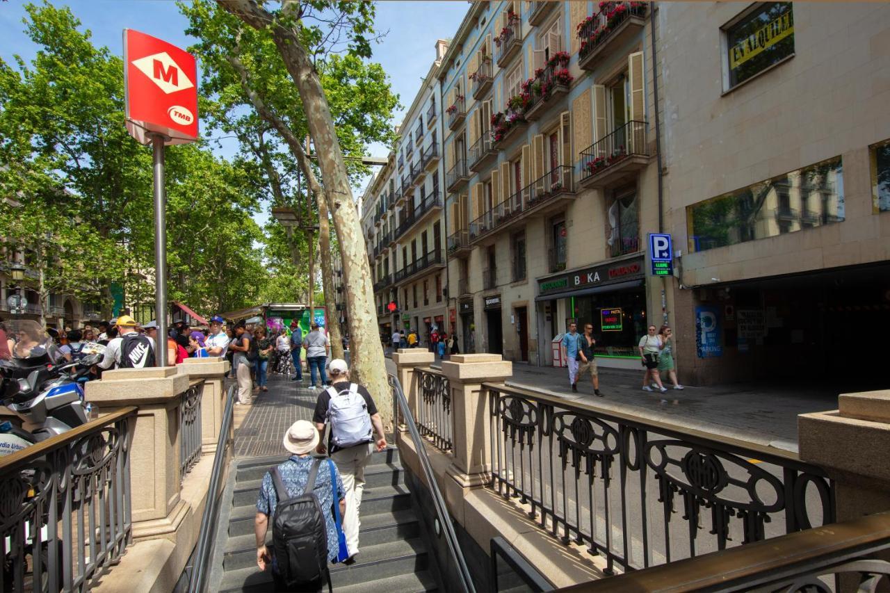 Отель Standbyme Ramblas Барселона Экстерьер фото