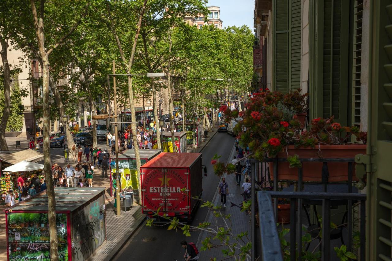 Отель Standbyme Ramblas Барселона Экстерьер фото