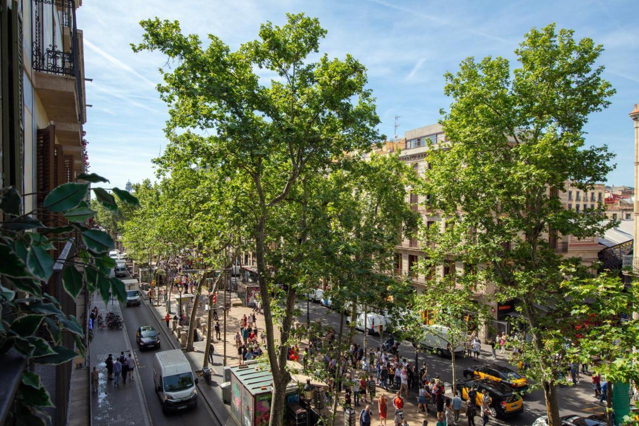 Отель Standbyme Ramblas Барселона Экстерьер фото